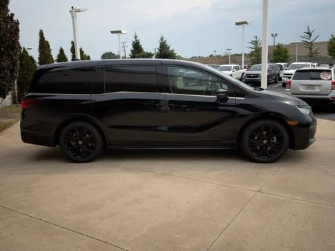 Used 2025 Honda Odyssey Sport-L image 6