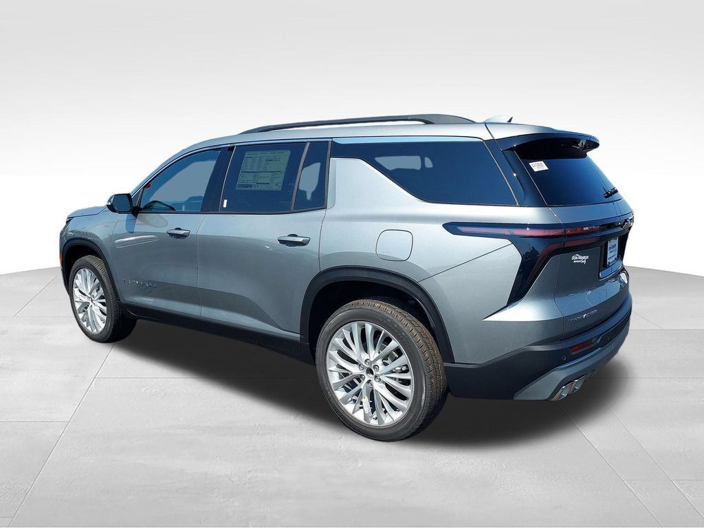 New 2027 Chevrolet Traverse LT w/ LPO, Floor Liner Package FWD image 3