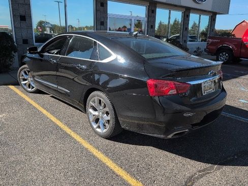 Used 2017 Chevrolet Impala Premier w/ Enhanced Convenience Package image 4