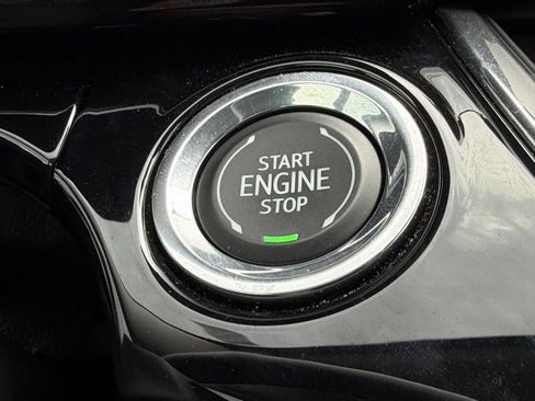 Used 2025 Chevrolet Trax ACTIV FWD image 27
