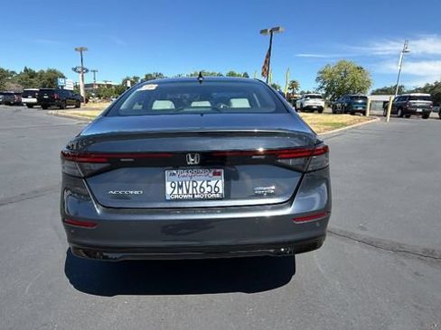 Used 2024 Honda Accord Touring image 5