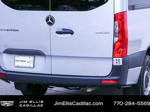 Used 2024 Mercedes-Benz Sprinter 2500 image 23