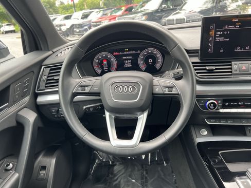 Used 2025 Audi Q5 2.0T Premium w/ Convenience Plus Package AWD/4WD image 16