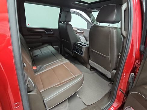 Used 2024 GMC Sierra 2500 Denali w/ Denali Reserve Package AWD/4WD image 37