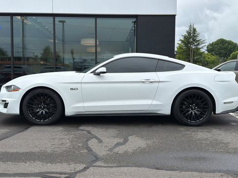 Used 2019 Ford Mustang GT Premium w/ GT Performance Package RWD image 8