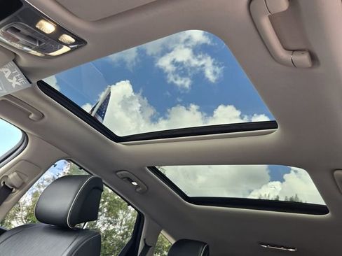 Used 2023 Genesis GV80 2.5T w/ Prestige 20" Package image 19