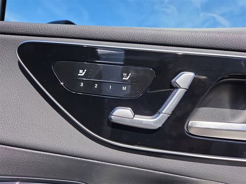 Certified 2025 Mercedes-Benz GLC 300 GLC 300 image 17