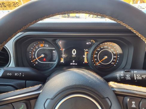 Used 2024 Jeep Wrangler Sport image 9