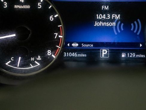 Used 2022 Nissan Murano SL w/ SL Moonroof Package image 32