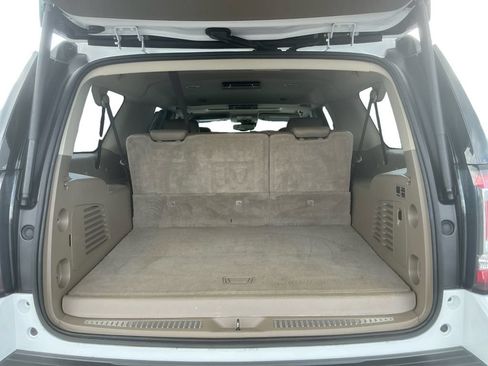 Used 2019 GMC Yukon XL SLT w/ Open Road Package RWD image 24