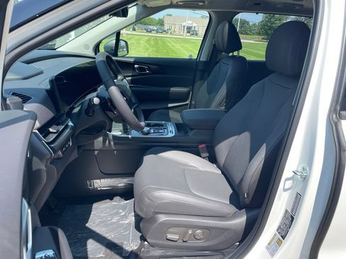 New 2027 Kia Carnival SX Prestige FWD image 8