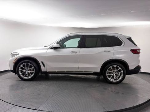 Used 2023 BMW X5 xDrive40i w/ Premium Package AWD/4WD image 3