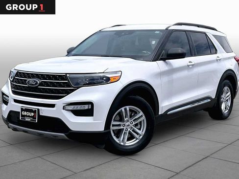 Used 2022 Ford Explorer XLT w/ Equipment Group 202A RWD image 1