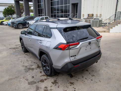 Used 2023 Toyota RAV4 XLE image 9