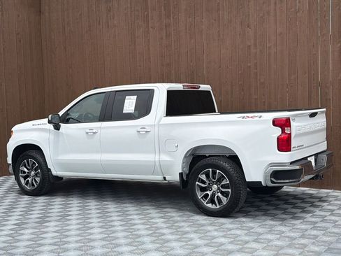 Used 2024 Chevrolet Silverado 1500 LT AWD/4WD image 16