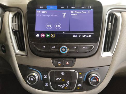 Used 2020 Chevrolet Malibu LS image 25