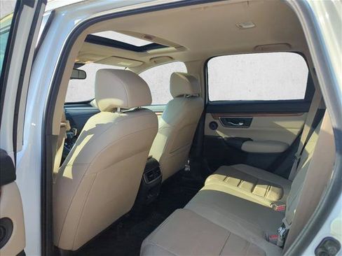 Used 2019 Honda CR-V Touring image 16