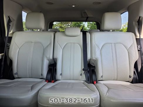 Used 2019 Ford Expedition Platinum RWD image 13