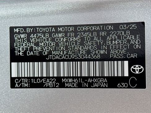 Used 2025 Toyota Prius XSE image 16