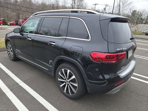 Used 2023 Mercedes-Benz GLB 250 4MATIC image 17