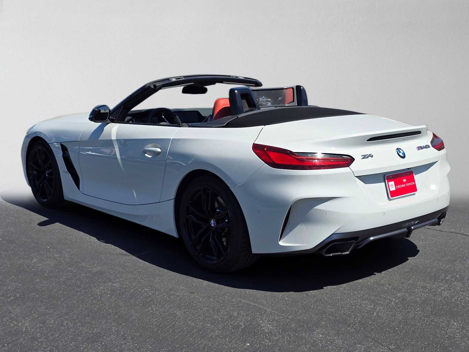 Used 2024 BMW Z4 M40i w/ Premium Package RWD image 5