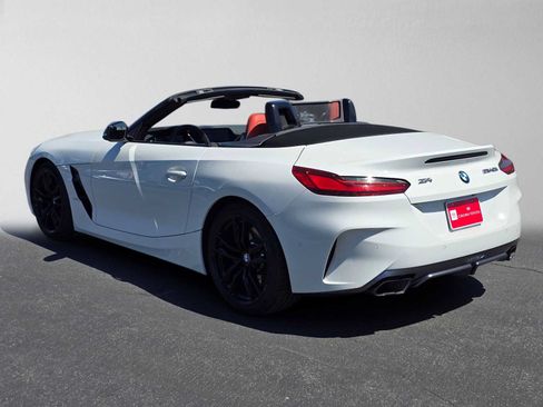Used 2024 BMW Z4 M40i w/ Premium Package RWD image 5
