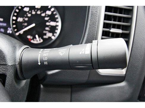 Certified 2024 Nissan Frontier SV w/ Technology Package image 16