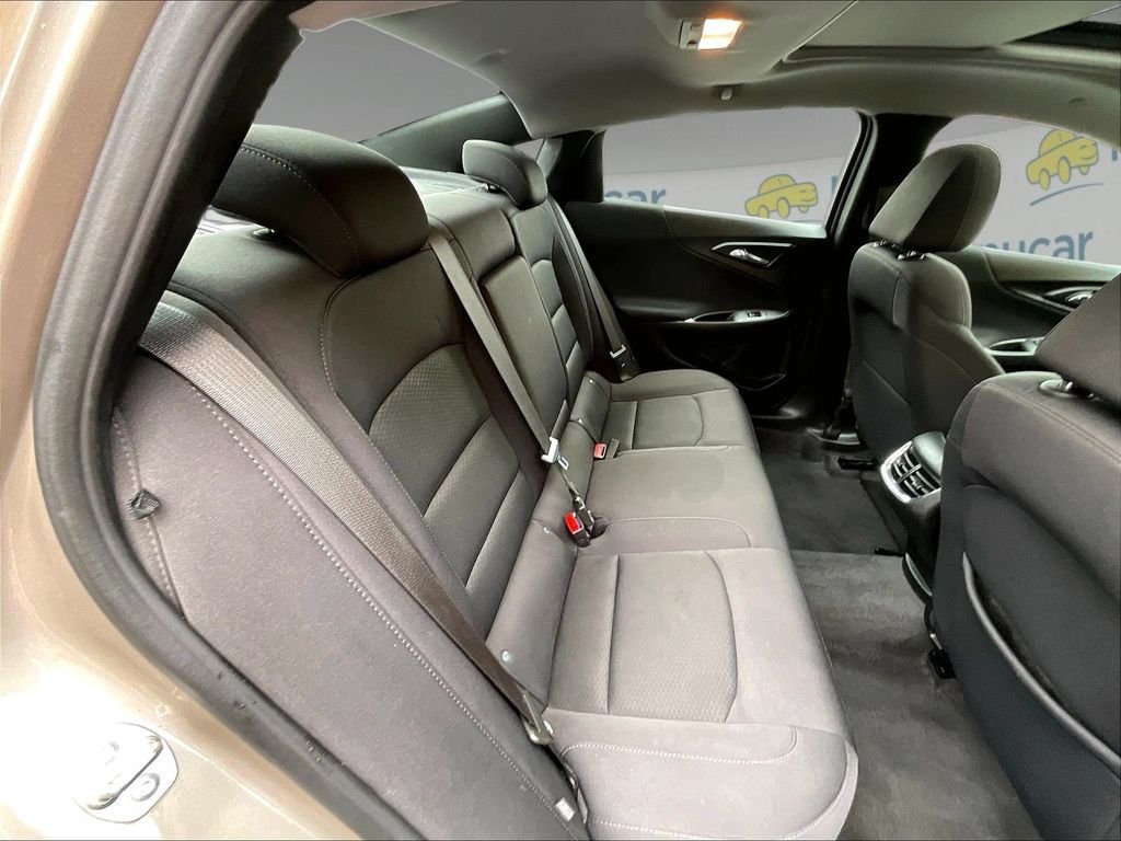 Used 2024 Chevrolet Malibu LT FWD image 16