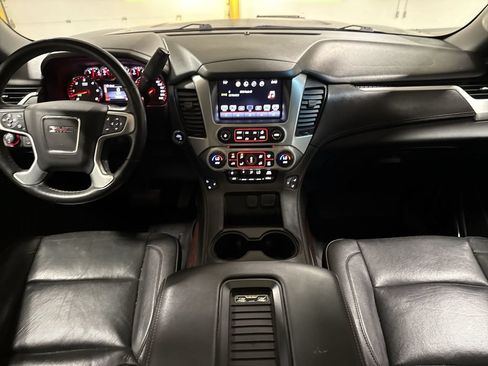 Used 2016 GMC Yukon SLT w/ HD Trailering Package AWD/4WD image 10