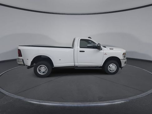 New 2026 RAM 3500 Tradesman AWD/4WD image 16