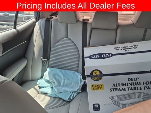 Used 2020 Toyota Camry SE FWD image 10