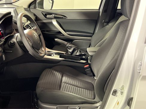 Used 2024 Mitsubishi Eclipse Cross AWD image 14