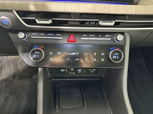 Certified 2025 Hyundai Sonata Limited image 40