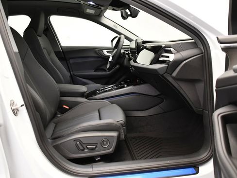 Used 2025 Audi A5 2.0T Premium Plus w/ Premium Plus AWD/4WD image 46