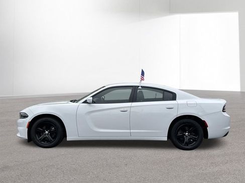 Used 2022 Dodge Charger SXT RWD image 14