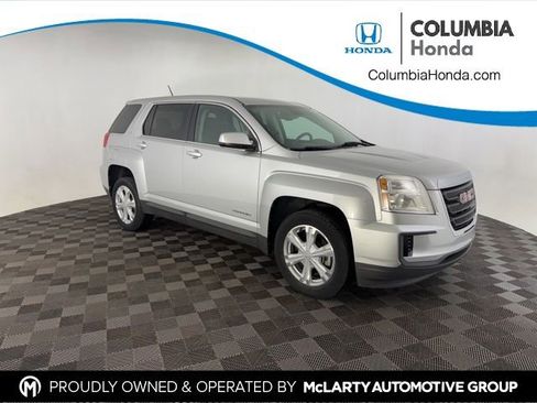 Used 2017 GMC Terrain SLE image 1