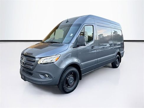 Used 2025 Mercedes-Benz Sprinter 2500 image 1