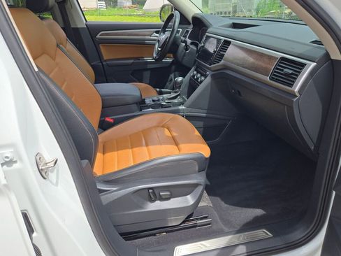 Used 2019 Volkswagen Atlas SEL Premium AWD/4WD image 5