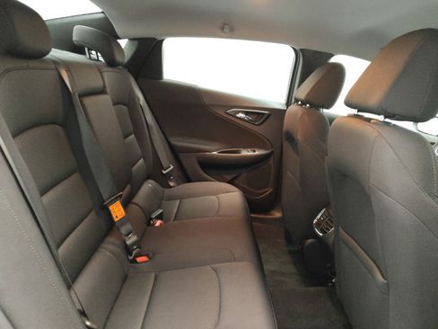 Used 2024 Chevrolet Malibu LT image 19