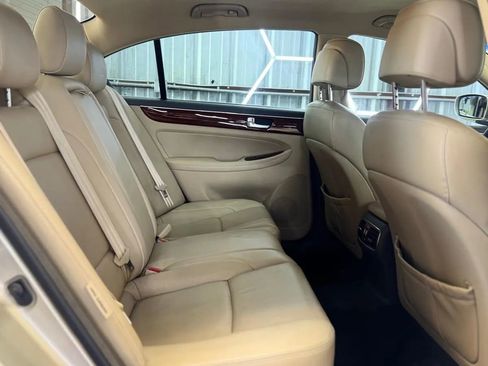 Used 2012 Hyundai Genesis 3.8 image 41