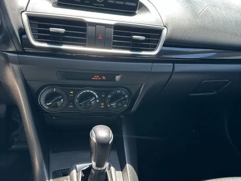 Used 2014 MAZDA MAZDA3 i Sport FWD image 20