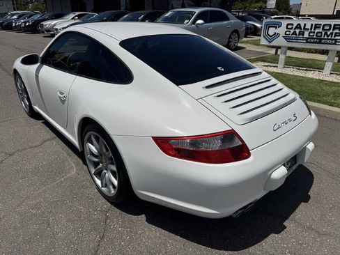 Used 2006 Porsche 911 Carrera S RWD image 3