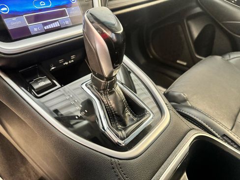 Used 2022 Subaru Outback Limited AWD/4WD image 19