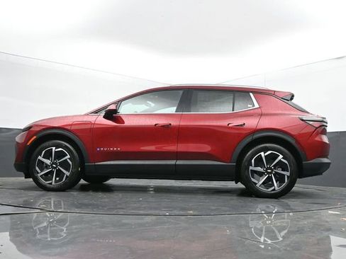 New 2026 Chevrolet Equinox EV LT image 43