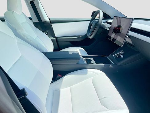 Used 2025 Tesla Model 3 Long Range RWD image 29