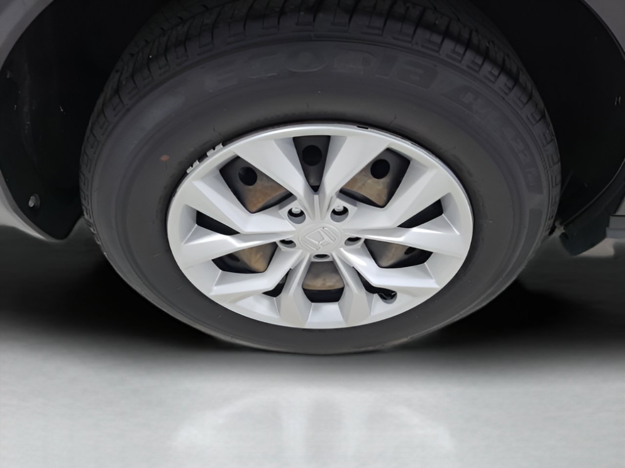 Used 2024 Honda CR-V LX image 9