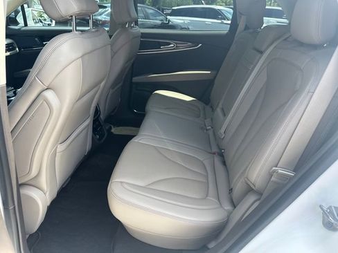 Used 2023 Lincoln Nautilus Reserve FWD image 21