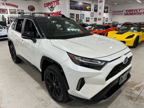 Used 2022 Toyota RAV4 XSE AWD/4WD image 32