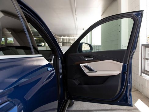 Certified 2025 BMW X1 xDrive28i w/ Technology Package image 27