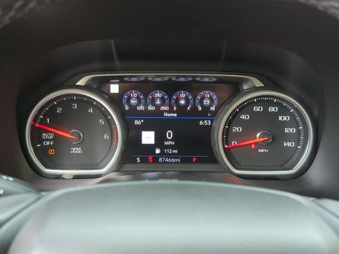 Used 2021 Chevrolet Tahoe Premier w/ Premium Package RWD image 13